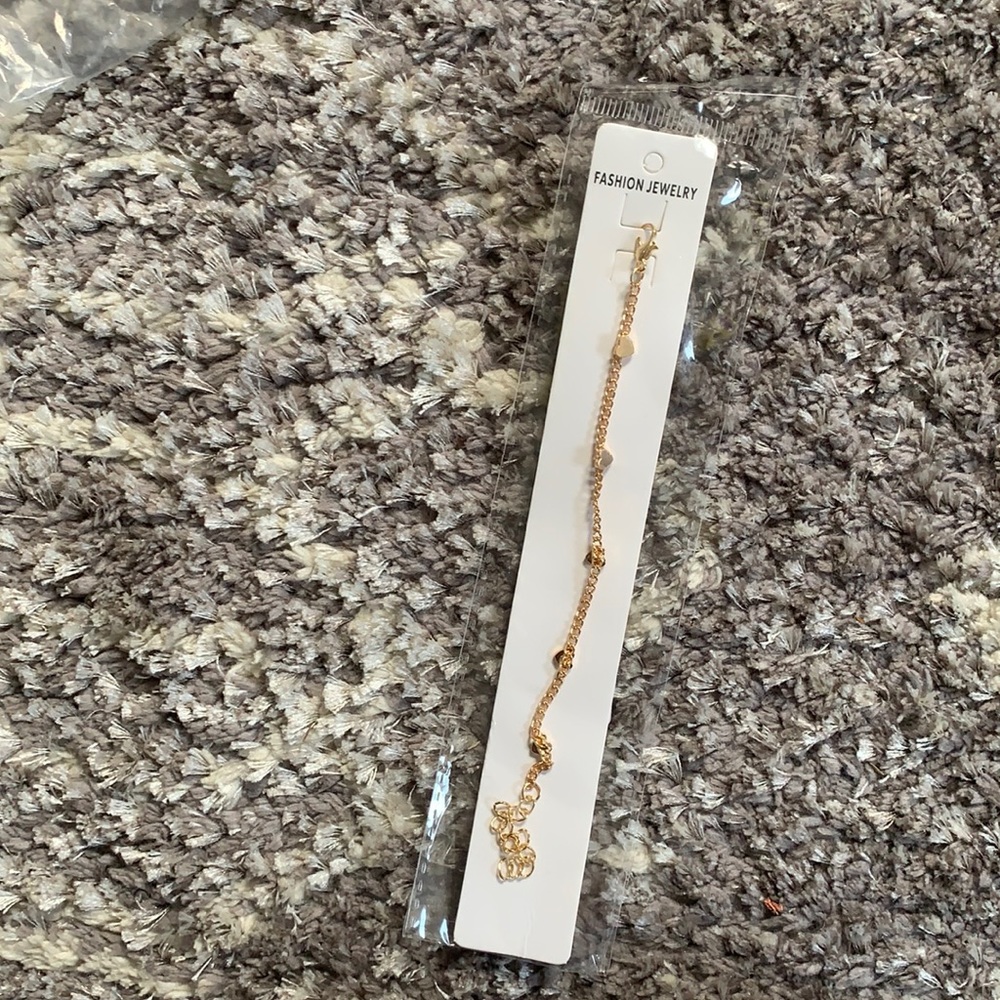 Cute gold heart necklace